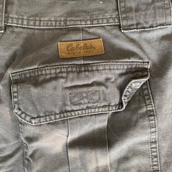 Cabela’s 7-Pocket Cargo Utility Khaki Casual Shorts - Picture 4 of 11